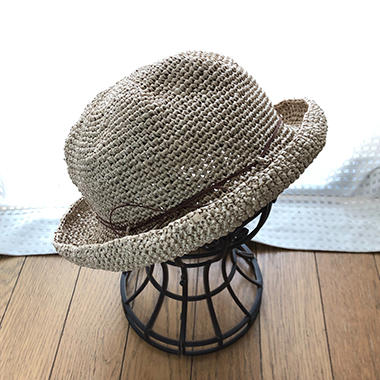 エコアンダリヤの夏帽子